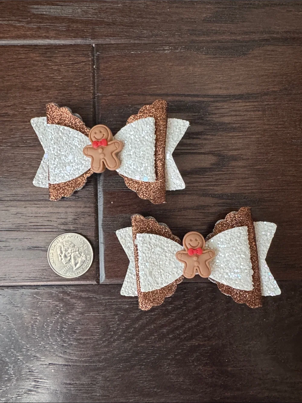 NWOT Glitter Holiday Bow Hair Clips for Kids